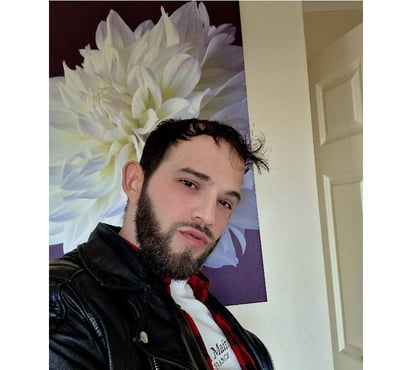 Photos for Hey, I'm Roberto old 25.