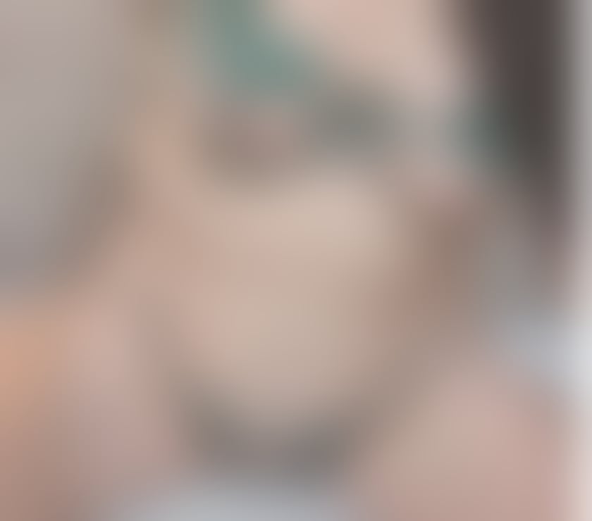 100% British, fun-sized babe with blue eyes