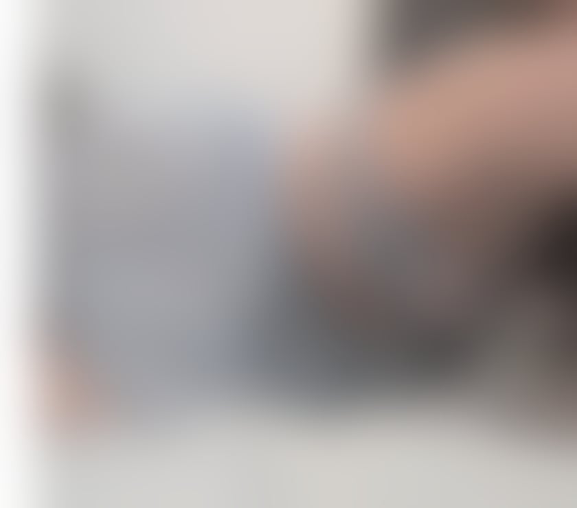 Escorts West London Hillingdon - Photos for Title : 100% British, fun-sized babe with blue eyes