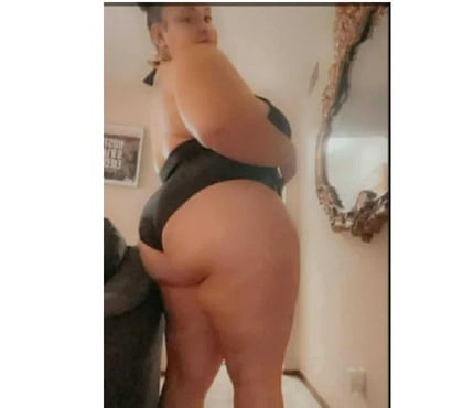 Photos for Hi guys 💋my name is ROSSE BYG ASS👅♥️😊