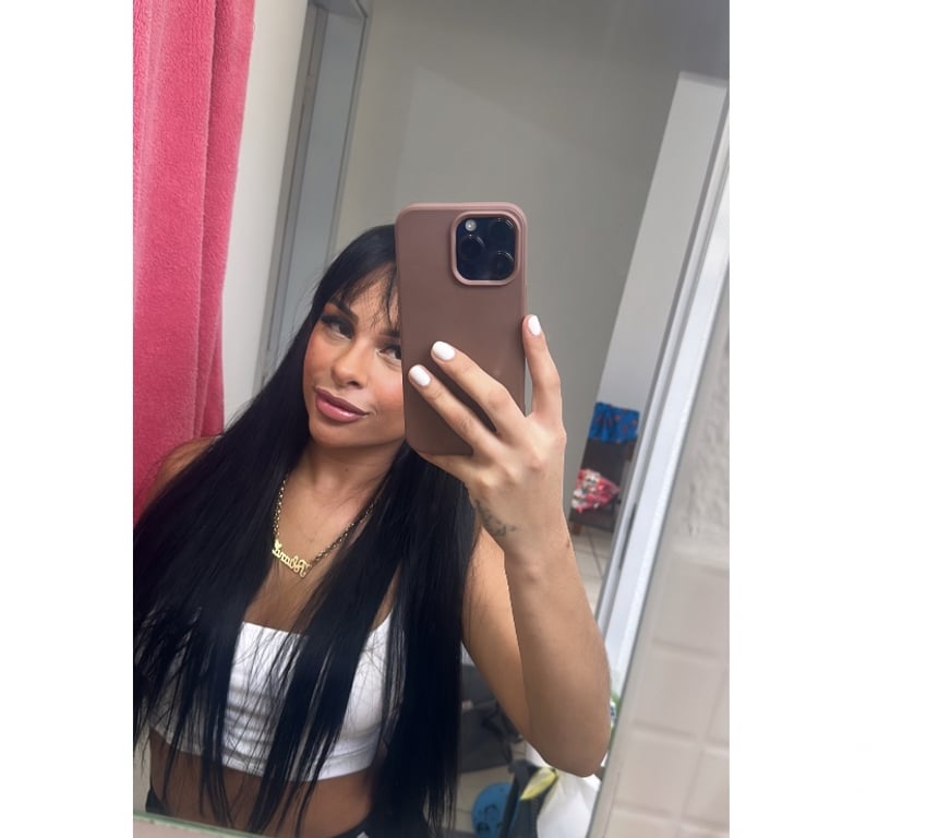 Escorts Hampshire Southampton - Photos for Laura 🇧🇷😍 HOT GIRL 🔥