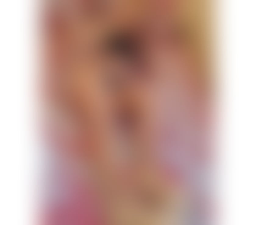Monica 45 yers old . Massage hot oil