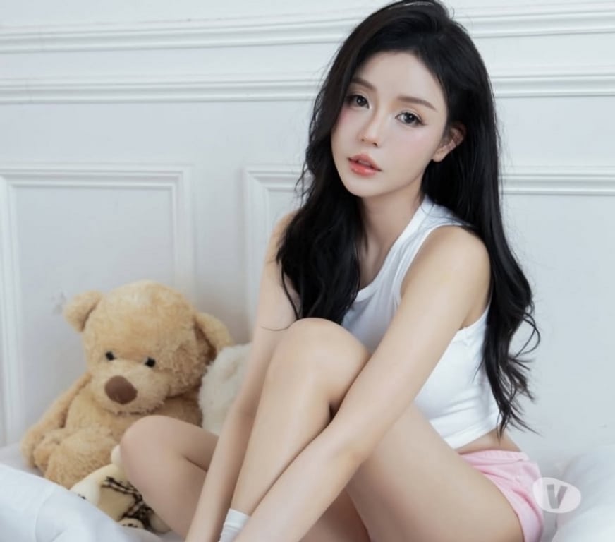 Escorts South West London Kingston upon Thames - Photos for Cute and charming Singaporean girl💋🥳😘