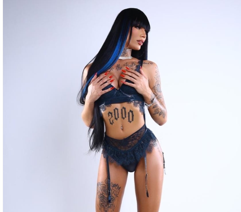 Transsexual London Bridge Station Central London - Photos for Tgirl full service with massage, party taste