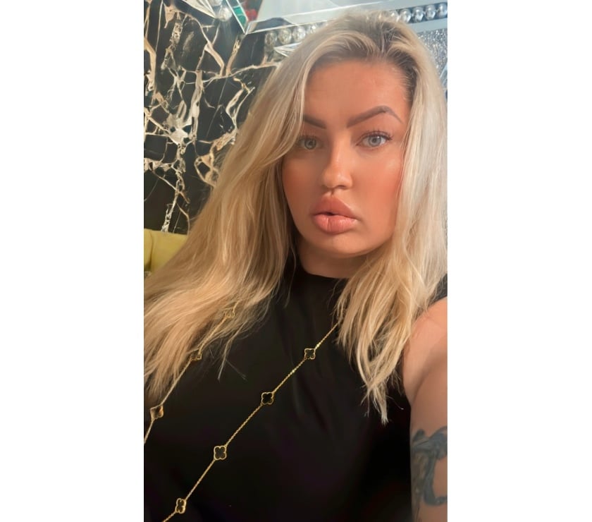 Escorts Essex Colchester - Photos for Magiclondon69 One ☝🏻 week Busty Milf 😍