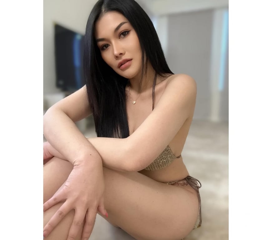 Escorts South Yorkshire Doncaster - Photos for Naughty Busty Katy Thai 1St Time in Doncaster For A Week