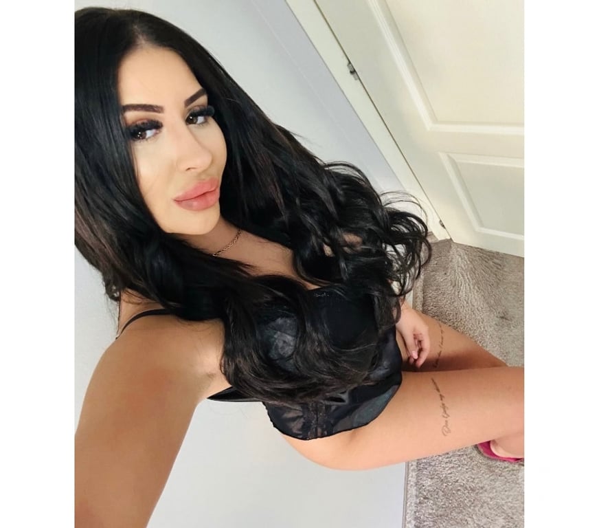 Escorts Hampshire Rushmoor - Photos for 🍒Kelly🆕 in town 🪩 🔝HOTTEST🔝SLIM🔞Party📌