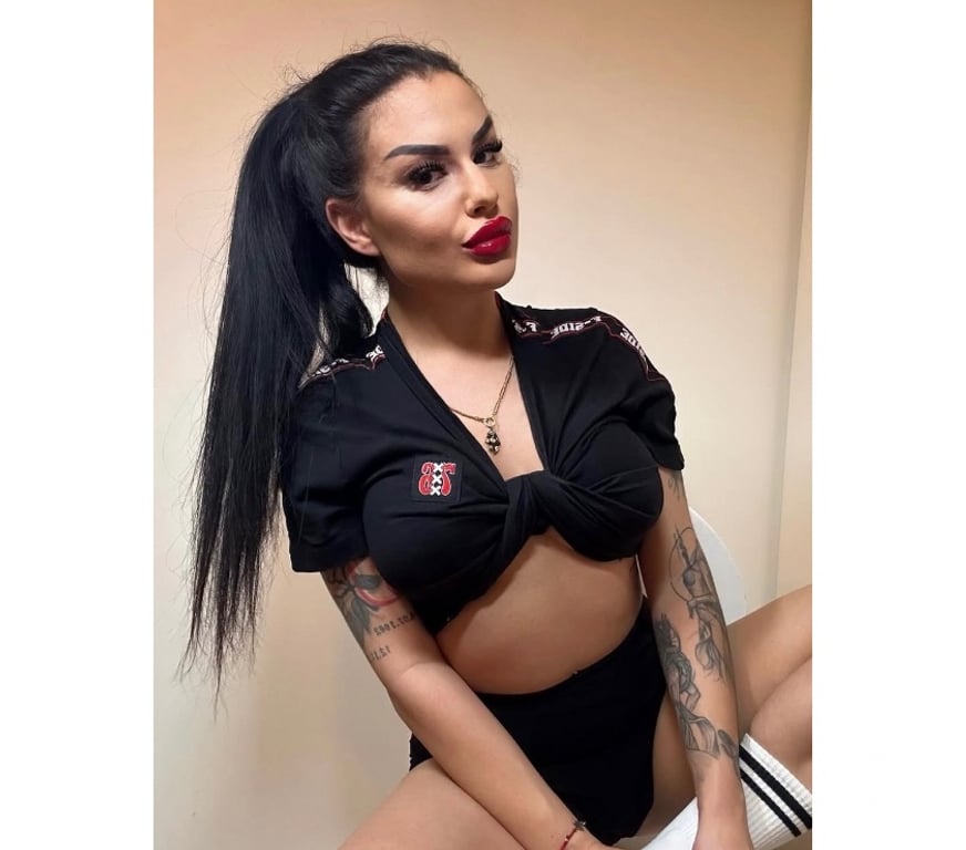 Escorts Hampshire Rushmoor - Photos for Karina💯🍌🍑no rush ❤️genuine❗️🎀🍑