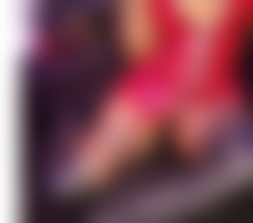 Escorts Dumfries and Galloway Dumfries - Dumfries and Galloway - Photos for Allure K Busty,Elegant Mature Lady