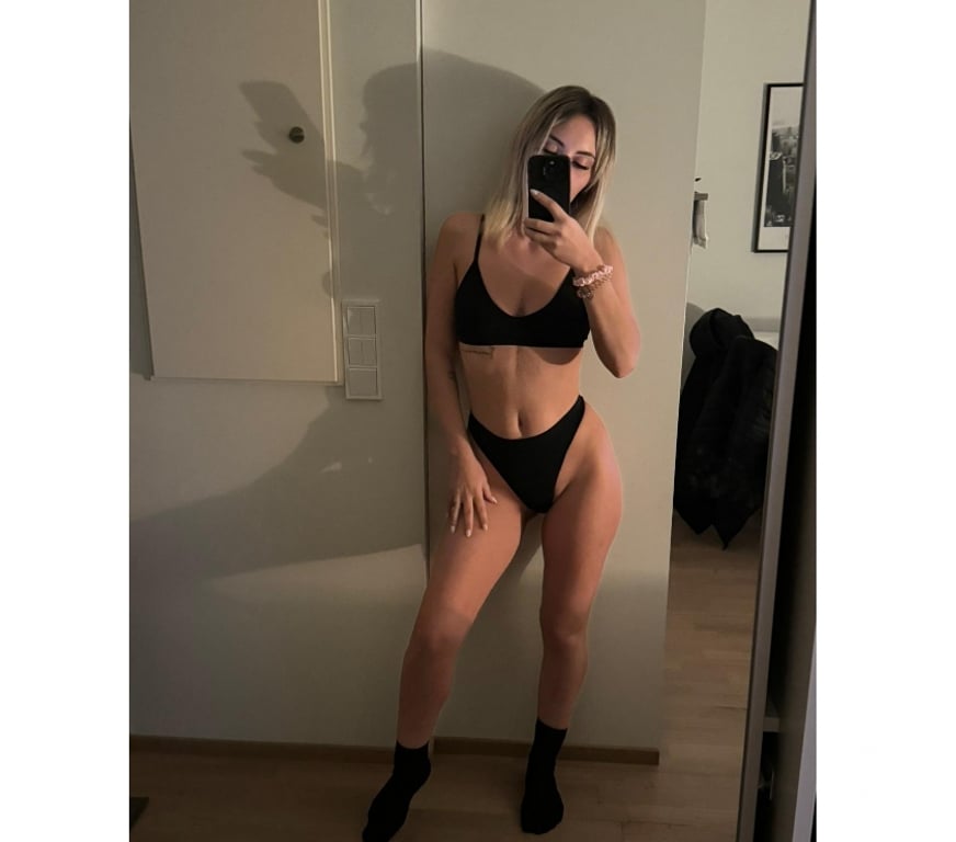 Escorts Greater Manchester Stockport - Photos for 💥🔥Naughty Emma 🔥Party girl 💥Real 💯