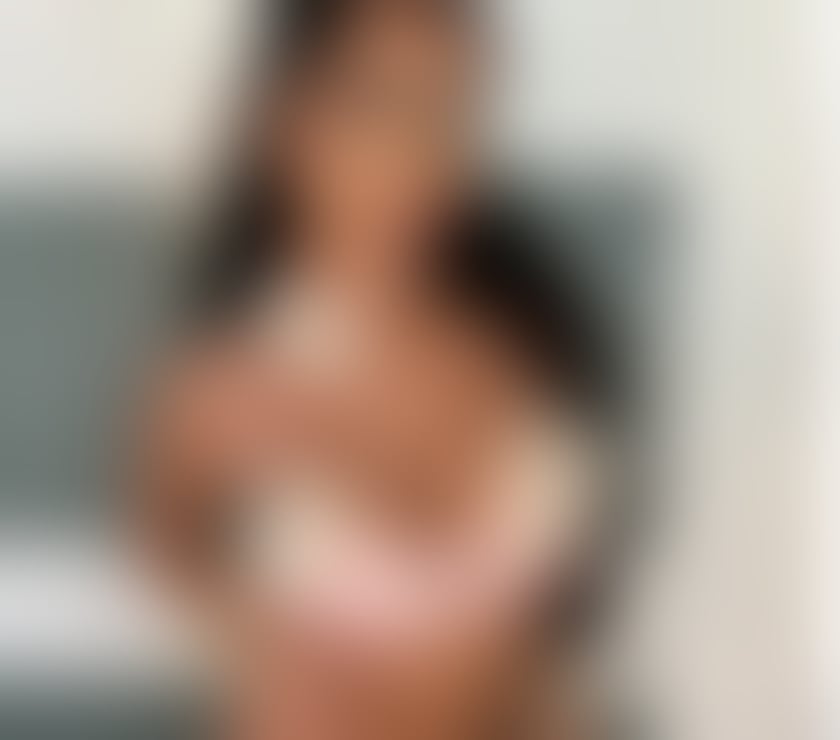 Escorts Hertfordshire Dacorum - Photos for Christine – Elegant, Flirty & Ready to Excite ✨Party💯