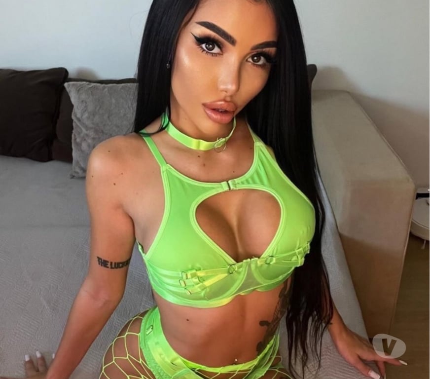 Escorts Hertfordshire Dacorum - Photos for Christine – Elegant, Flirty & Ready to Excite ✨Party💯