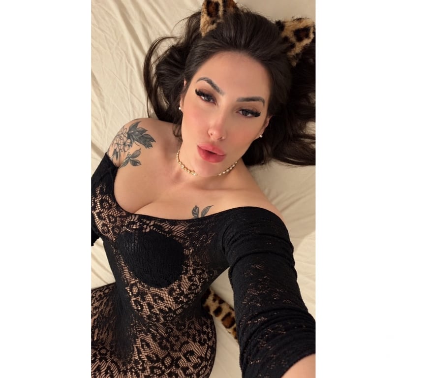 Escorts West London Hounslow - Photos for Cristal Brazilian Girl 🇧🇷🍑😈