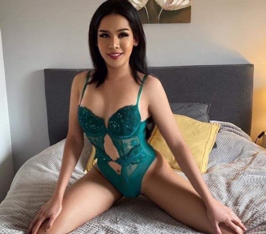 Escorts Warwickshire Nuneaton and Bedworth - Photos for Sexy Butsy Thai TS Ladyboy with a FAB Surprise new in Town x
