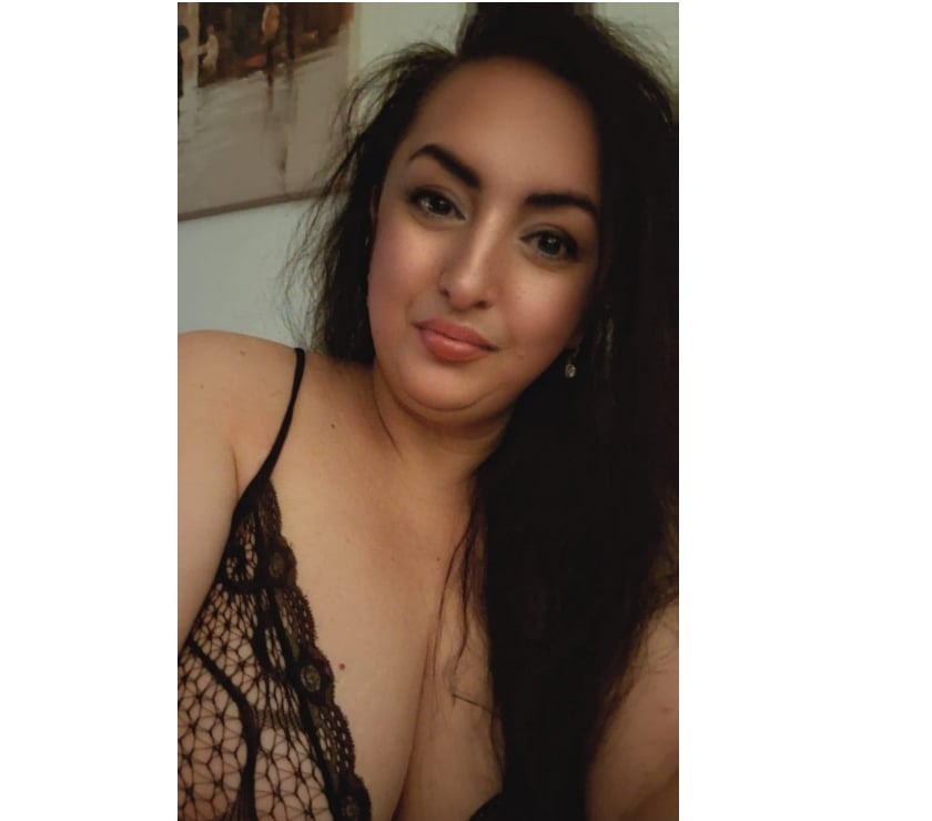 Escorts Slough Slough Town Centre - Slough - Photos for Xx Milf Hanna Xx Best GFE Xx No rush service Xx