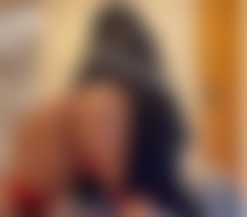  Escorts & Erotic Massage Glasgow City Centre Glasgow - Photos for Loisa – Classy, Captivating & Full of Grace 🌙