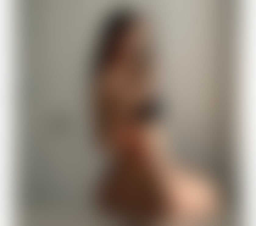 Escorts & Erotic Massage Dentons Green Saint Helens - Photos for HI GUYS I’M KARINA PARTY GIRL☎️07471042723☎️