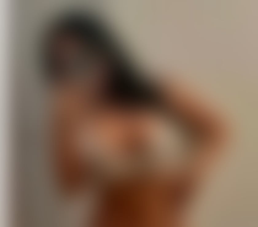 Photos for W20Hot girl 🔥Only Outcall🍾🍾Party