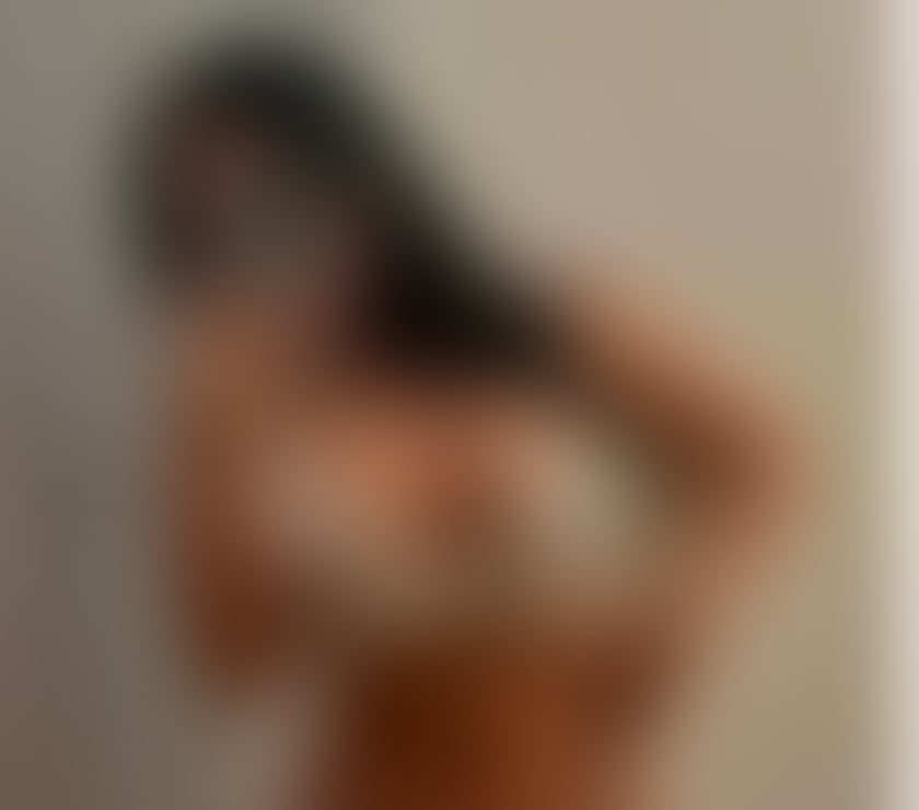 Photos for W20Hot girl 🔥Only Outcall🍾🍾Party