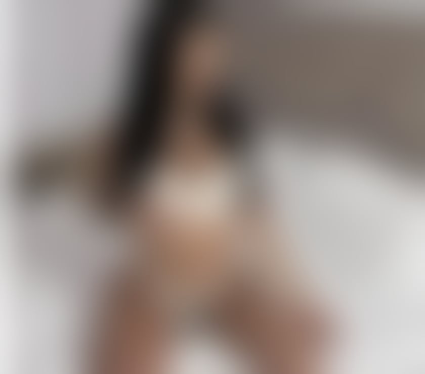 Photos for W20Hot girl 🔥Only Outcall🍾🍾Party