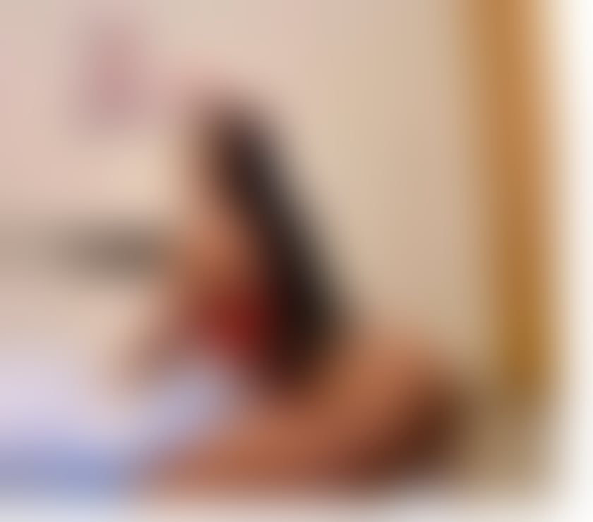 Photos for Black girl with a big ass, first time in the city.🔥