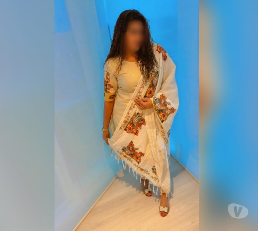 Escorts East London Redbridge - Photos for Thenmozhi Tamil Indian girl new in Ilford