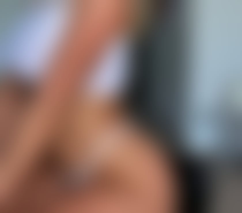 Escorts East London Ardleigh Green - East London - Photos for PARTY BLONDE MILF IN ROMFORD BIG BOOBS 🤩