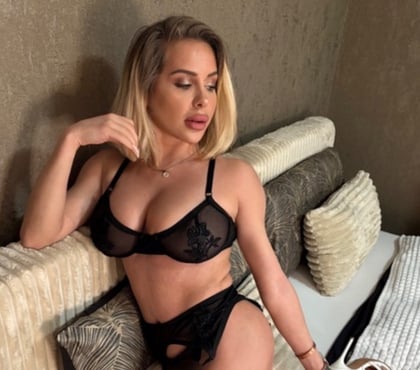 Escorts Mile End East London - Photos for SOFIA🩷MATURE🩷1H100🩷NEW🩷