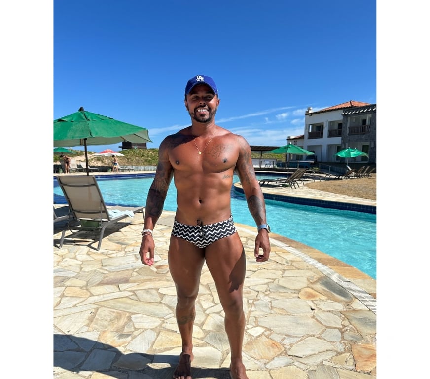 Gay massage West Midlands Birmingham - Photos for LEONARDO BRAZILIAN FULL SERVICE