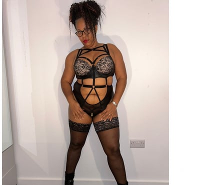 Photos for Hot Milf in town 😍🥳👹😜🍷