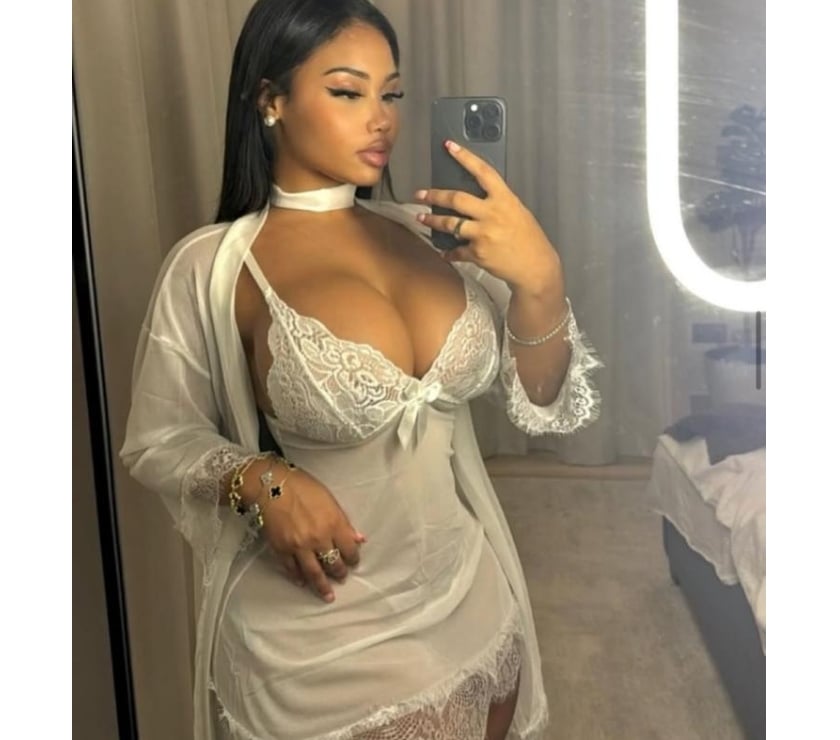 Escorts Bolton City Centre Bolton - Photos for 🍒 SWEET AND HOT 🍒 FRIEND FREE 🔥