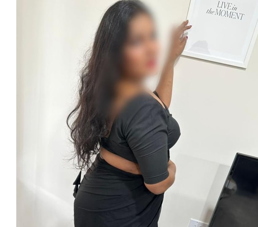 Escorts Buckinghamshire Milton Keynes - Photos for Mumtaz Myanmar Tamil Indian girl new in Milton Keynes