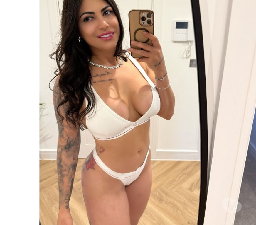 Escorts Surrey Woking - Photos for 💋Brazilian🍑Best OwO❤️ visitor parking