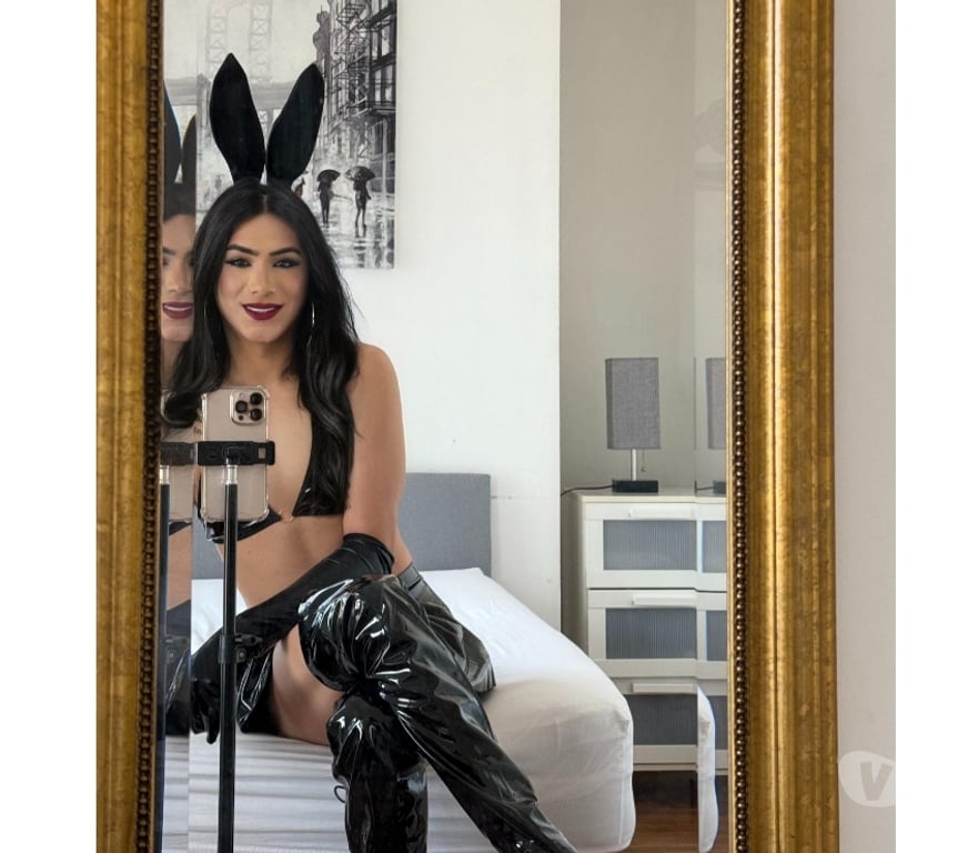 Trans Escorts Surrey Reigate and Banstead - Photos for Feminine Juicy Smooth Model TRANS With Hard TOY