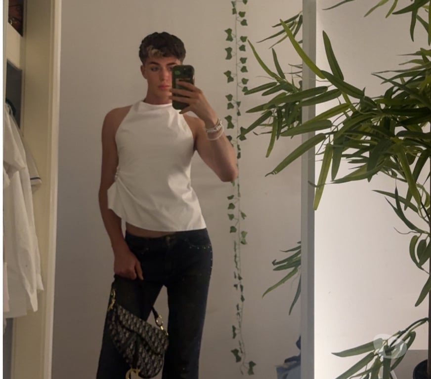 Gay massage West Midlands Birmingham - Photos for Gay Femboy Escort