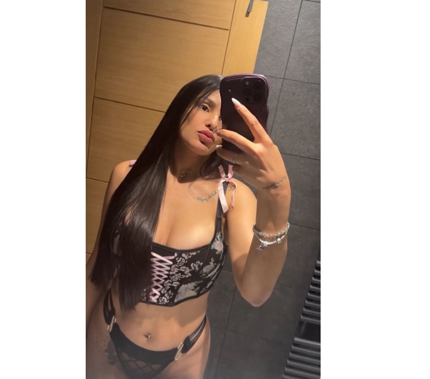 Escorts West London West Kensington - West London - Photos for Naughty Brazilian brunette😈Party girll