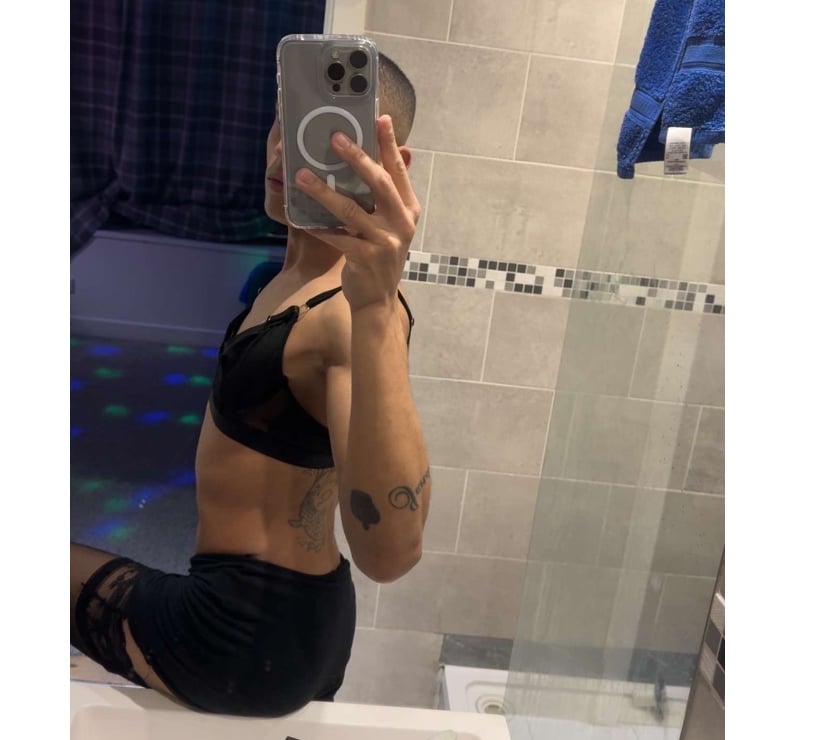 Trans Escorts Kent Tunbridge Wells - Photos for 👠 Feemboy 😈 party 🥳
