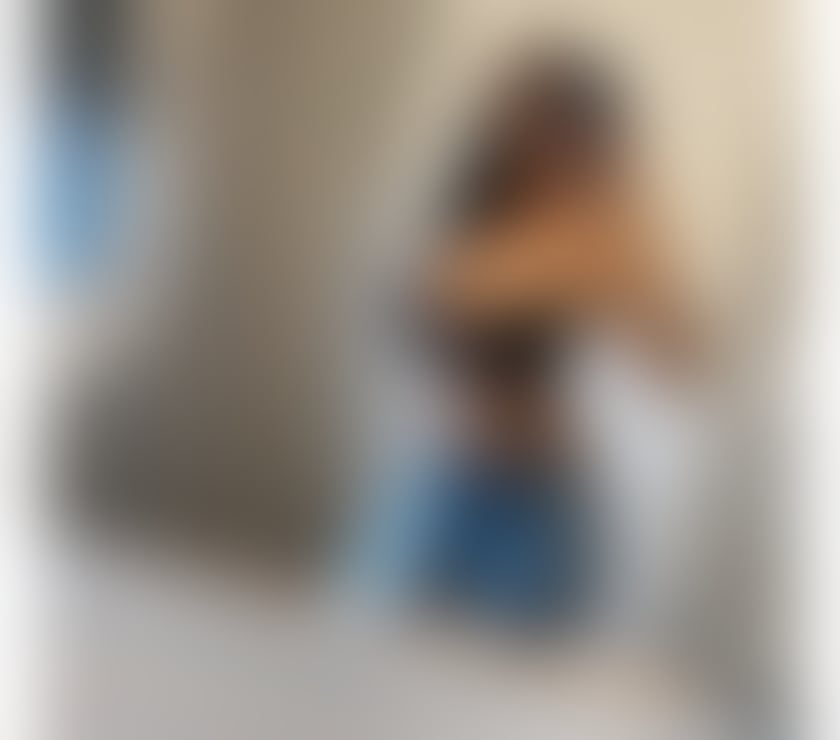 Outcall cuban girl