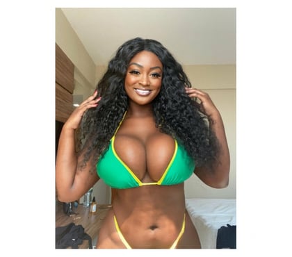 Escort Gipton Leeds - Photos for LIVIA🍑THE BEST OWO & KISS 😋💋 CALL ME 📲