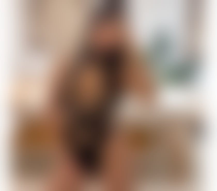 Escorts Surrey Elmbridge - Photos for Sofia 🫦 Magic in your hands