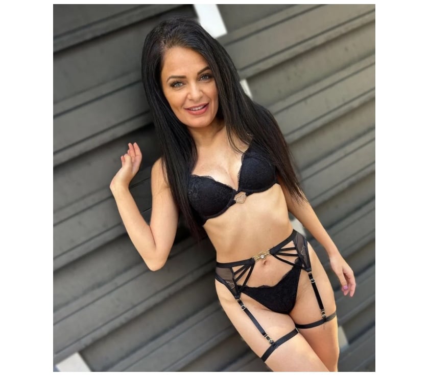 Escort Finchfield Wolverhampton - Photos for 🔥SLIM MILF LADY💜FULL SERV🎉DEEP PLESURE🔥