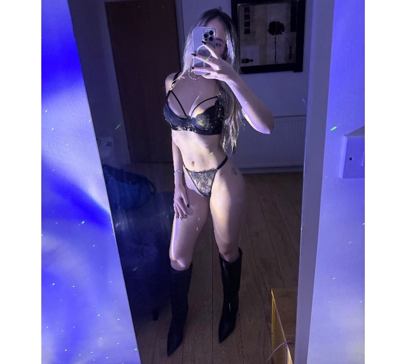 Escorts Aberdeen Aberdeen City Centre - Aberdeen - Photos for Camille Roy Party Girl