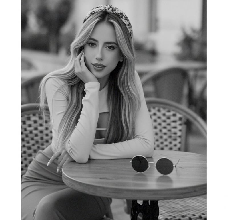 Escorts Glasgow Glasgow City Centre - Glasgow - Photos for Camille Roy Party Blond