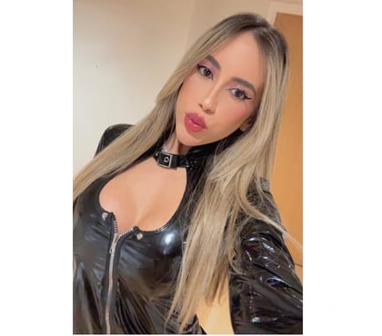 Photos for Camille Roy Party Girl