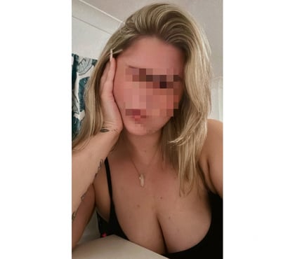 Escorts Woolwich South East London - Photos for 🐇Snowbunny🐰💕Pretty Blonde 💦🍑