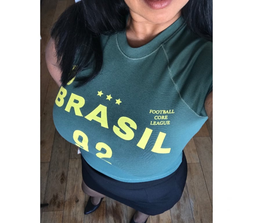 Escorts East London Blackwall - East London - Photos for Pamela Brazilian big boobs natural 💋38DD