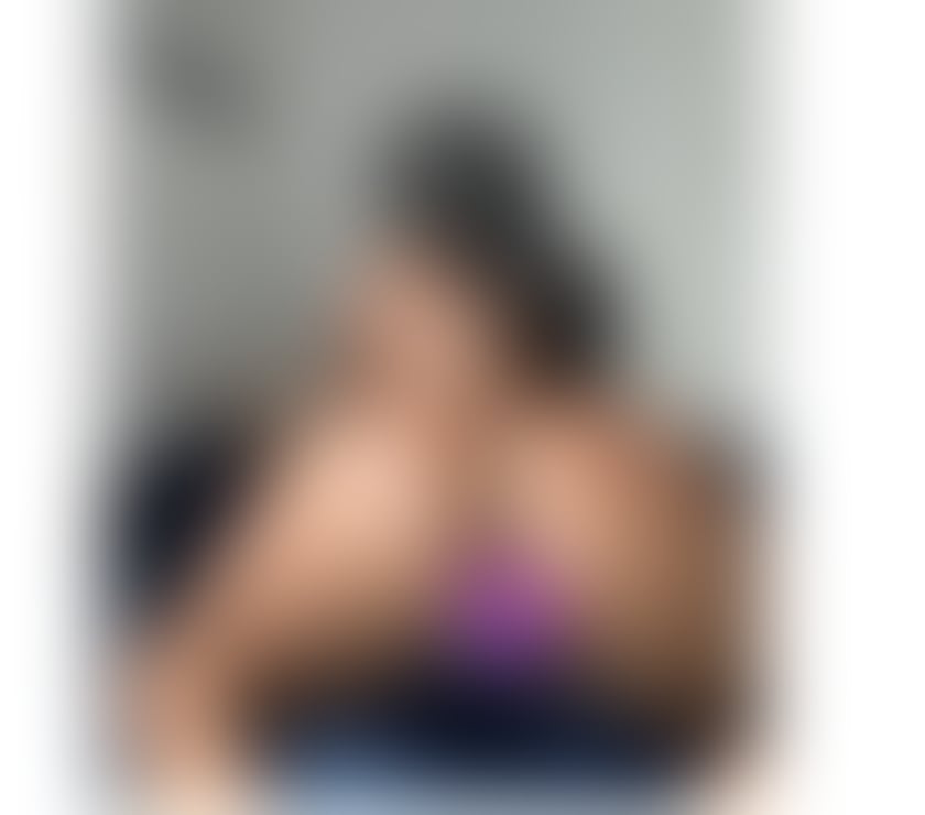 Hot Brunette Queen of OWO FREE