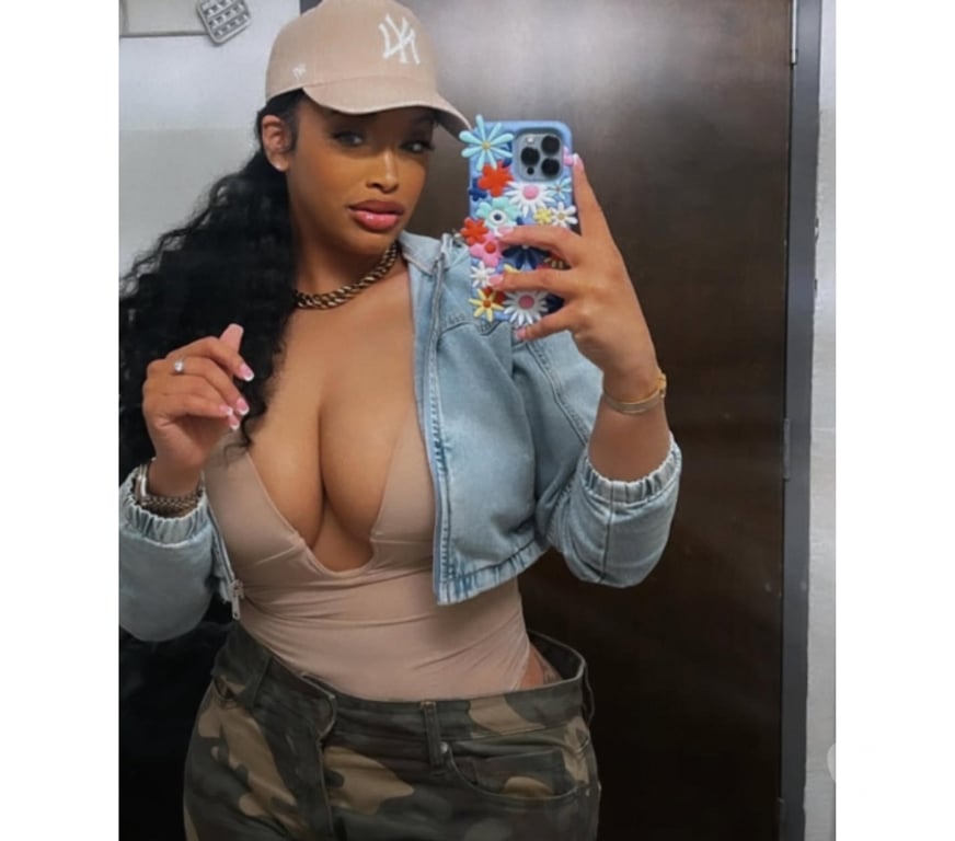 Escorts Ealing Southall - Ealing - Photos for 🍓PAU NEW HERE‼️PLAYFULL 🥂NAUGHTY🤤BIGASS🍑