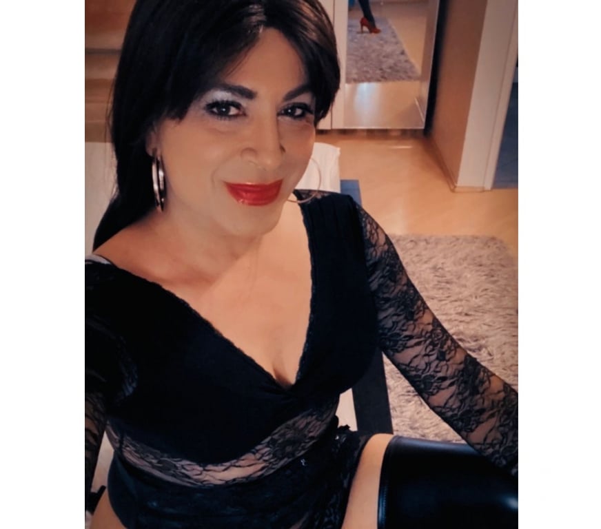 Trans Escorts South East London Croydon - Photos for TS Miranda beautiful Latina very powerful for your fantasies