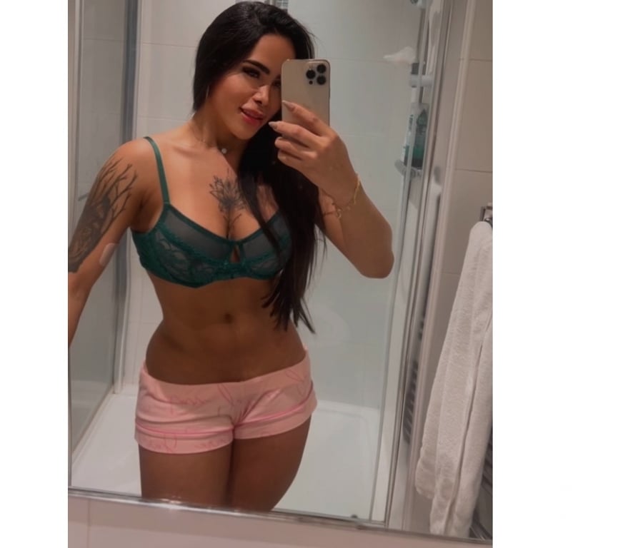 Escorts West London Hounslow - Photos for Mikaela TS hot girl Brazilian